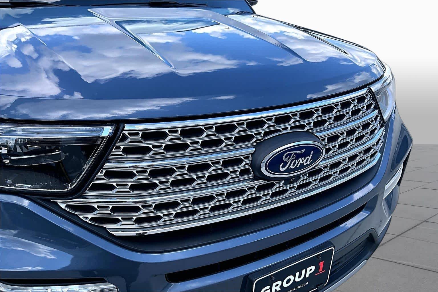 Used 2021 Infinite Blue Metallic Tinted Clearcoat Ford Limited image 28