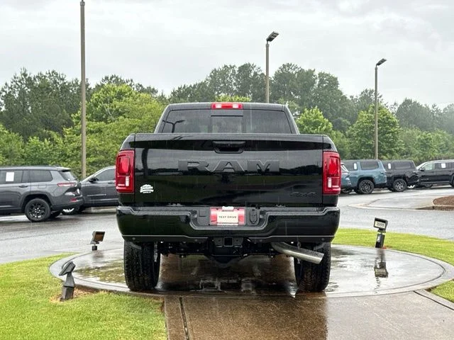 New 2026 Diamond Black Crystal Pearl-Coat Exterior Paint RAM Tradesman image 6