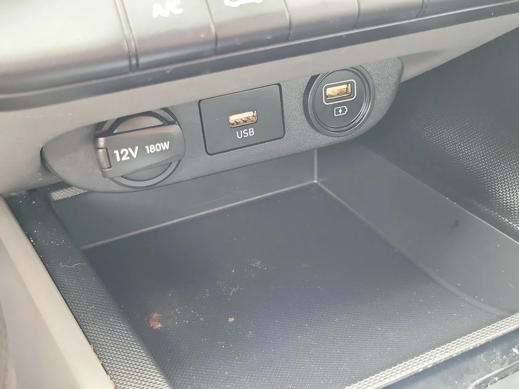 Used 2023 Fluid Metal Hyundai SE image 13
