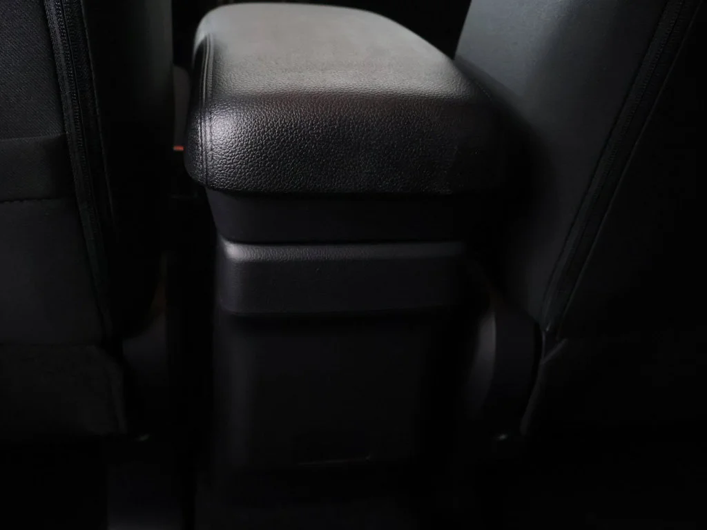 New 2027 Black Mitsubishi 2.0 ES AWC image 42