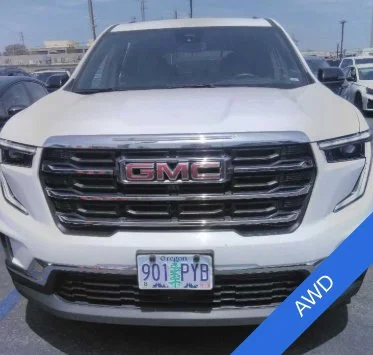 Used 2024 Summit White GMC Elevation image 2