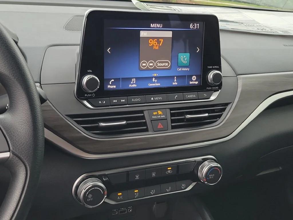 New 2026 Gray Nissan 2.5 SV image 28
