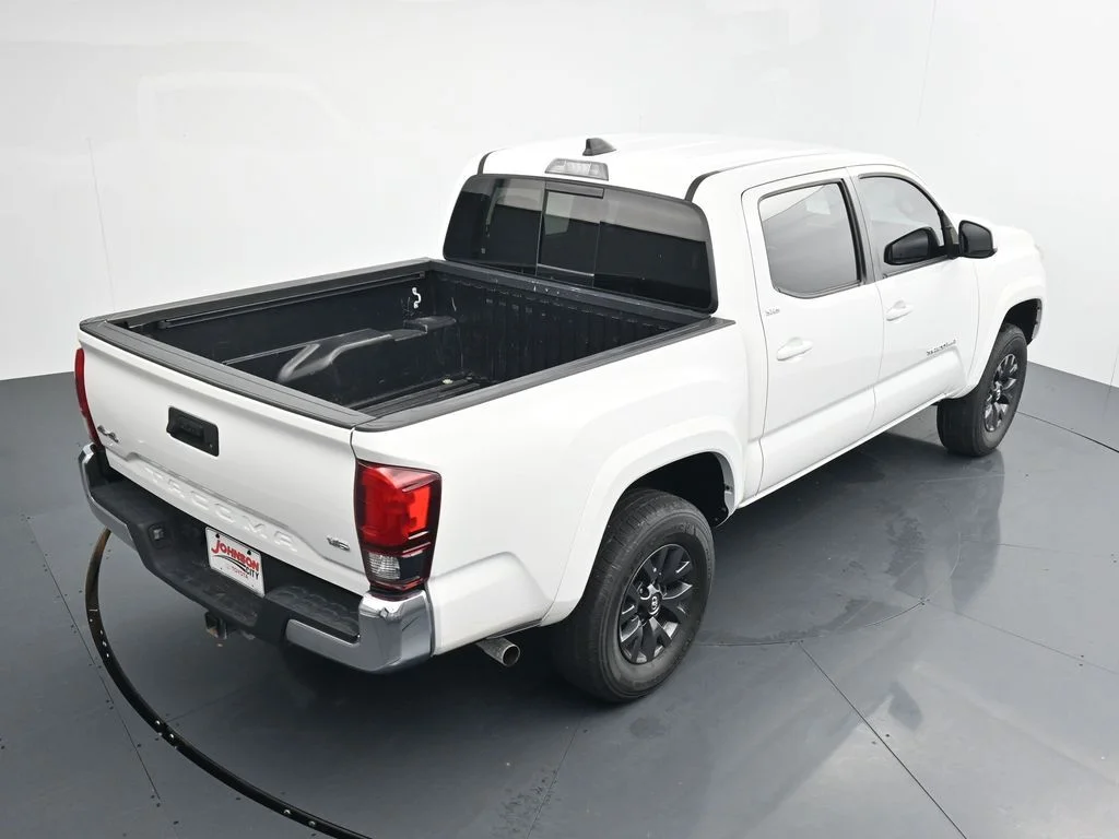 Used 2023 White Toyota SR5 image 25