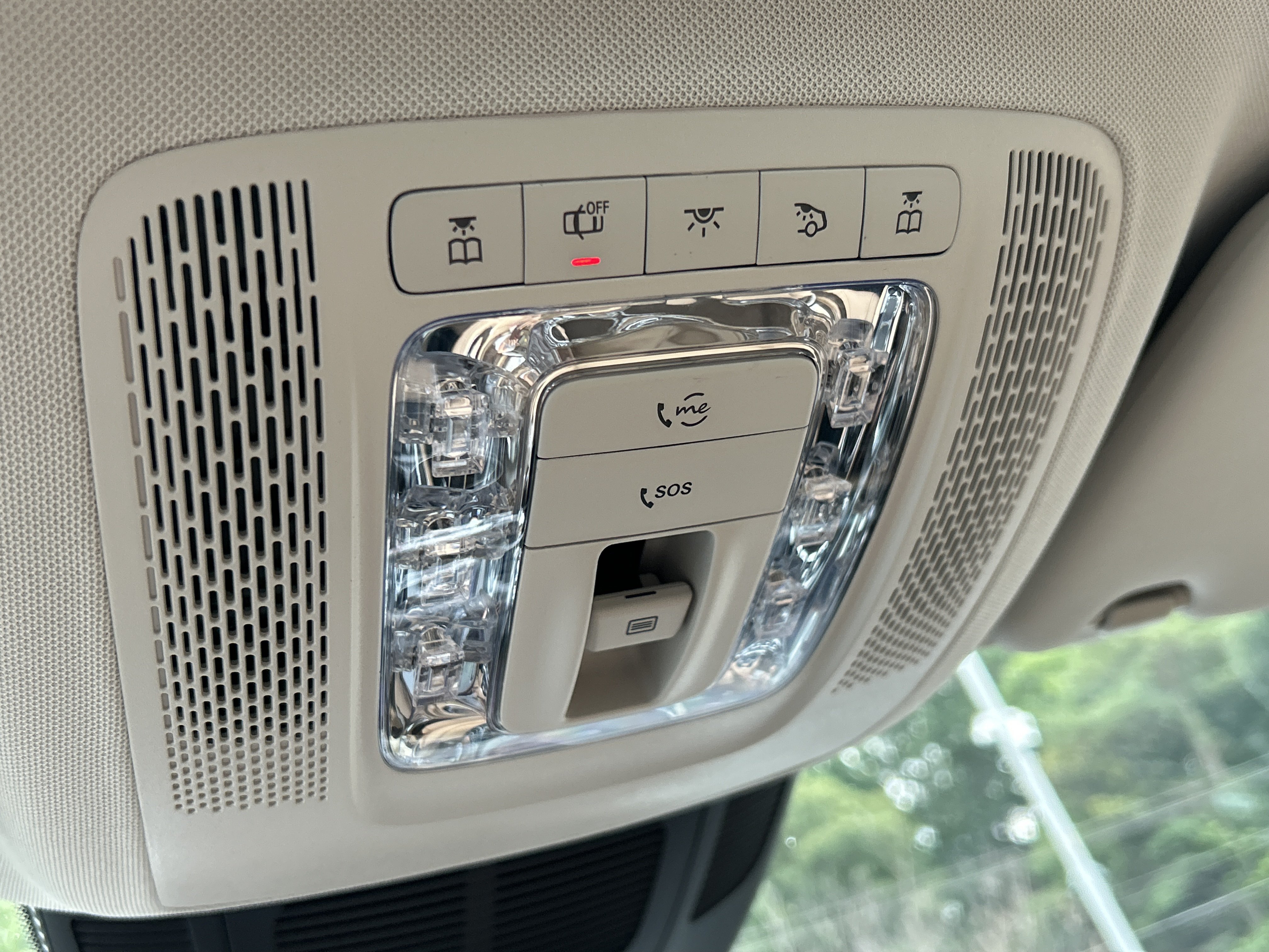 New 2026 MANUFAKTUR Moonlight White Metallic Mercedes-Benz GLE 450 4MATIC® SUV image 33