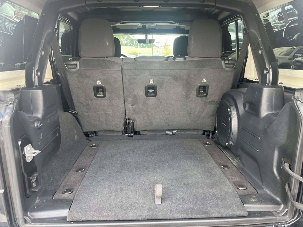 Used 2023 Black Jeep Rubicon image 10
