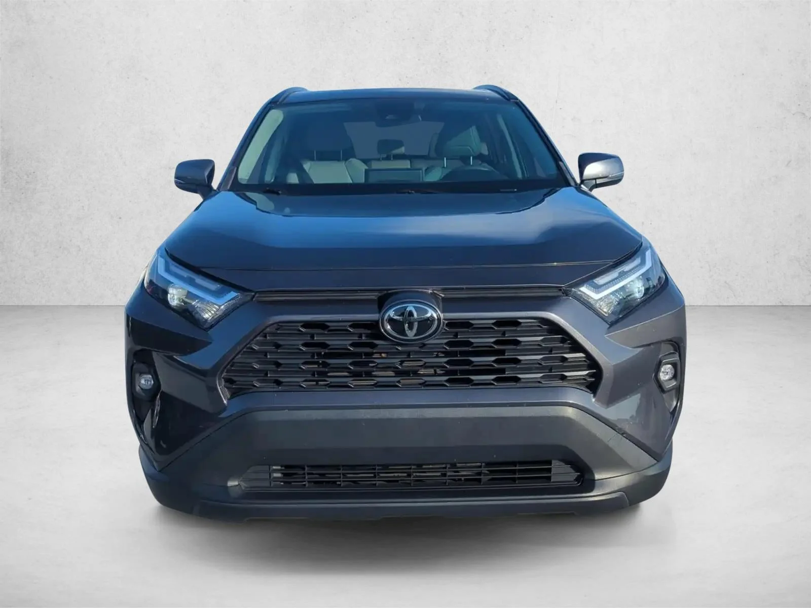 Used 2023 Magnetic Gray Metallic Toyota XLE Premium image 2