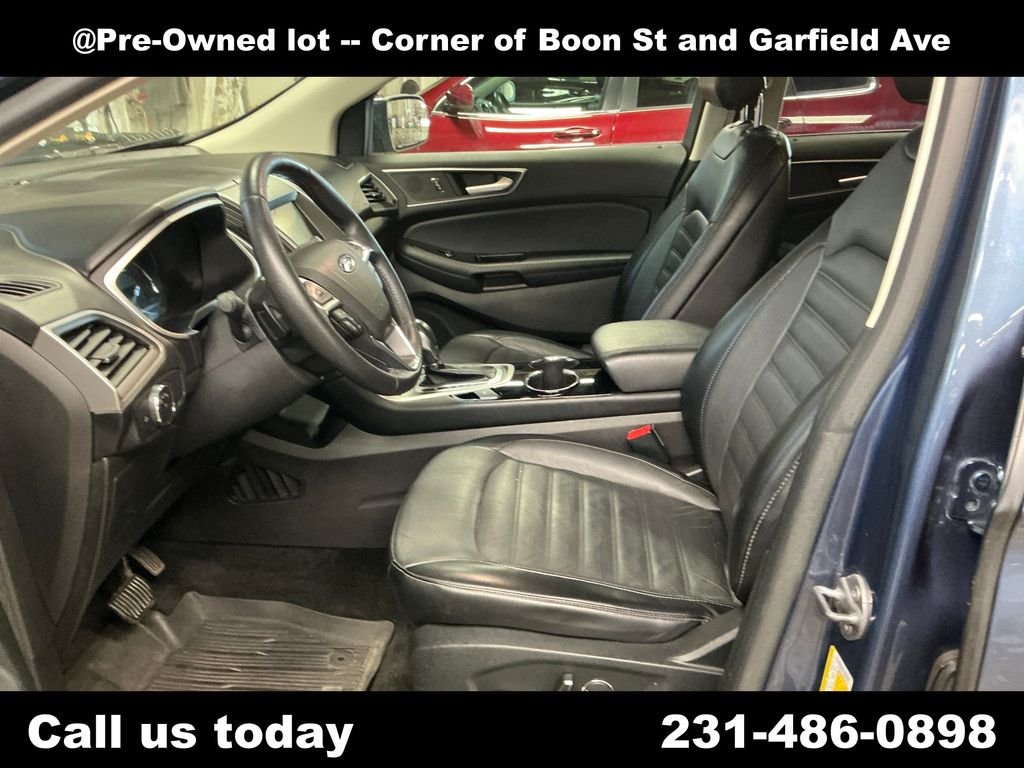 Used 2018 Blue Ford SEL image 14