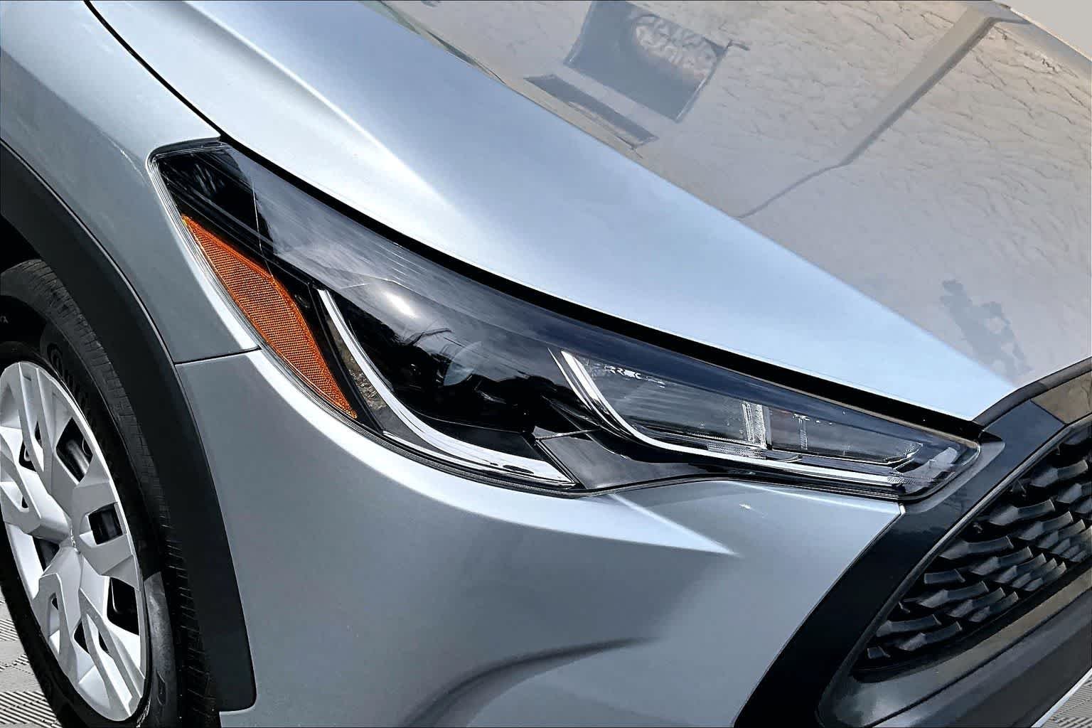 Used 2024 Sonic Silver Toyota L image 28