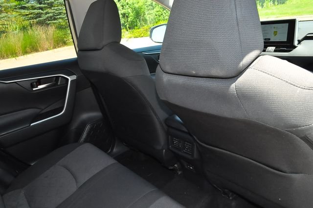 Certified Used 2025 Silver Toyota XLE image 25
