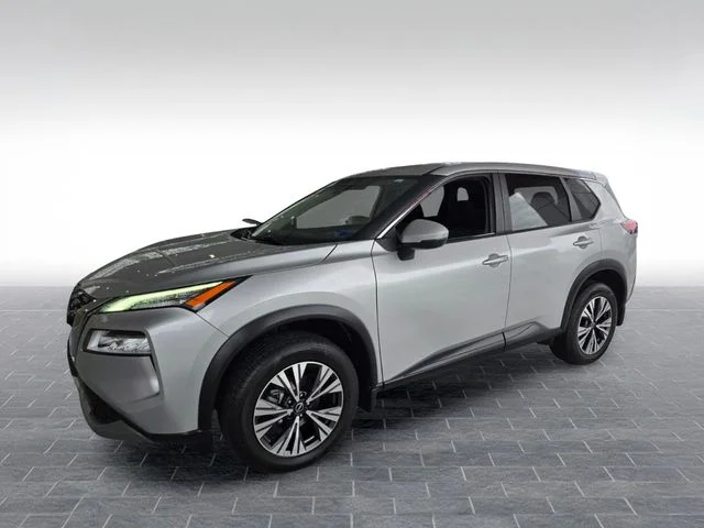 Used 2023 Silver Nissan SV image 3