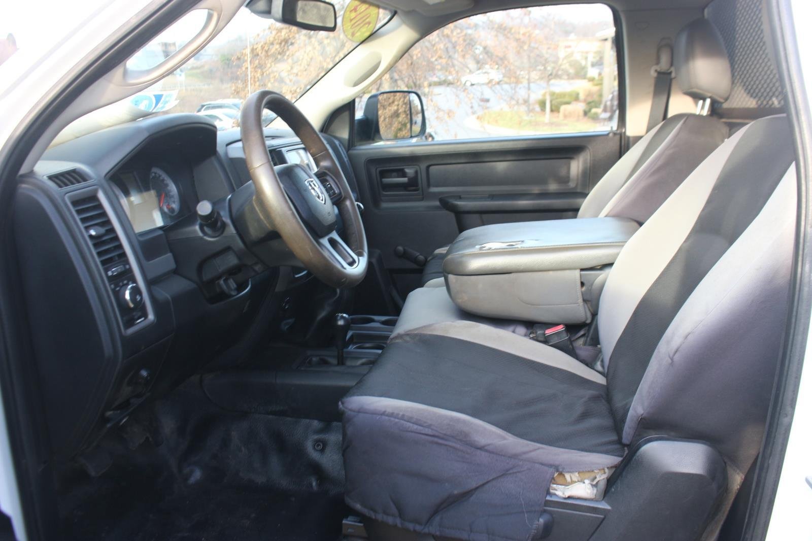 Used 2014 Bright White Clearcoat Ram Tradesman image 13