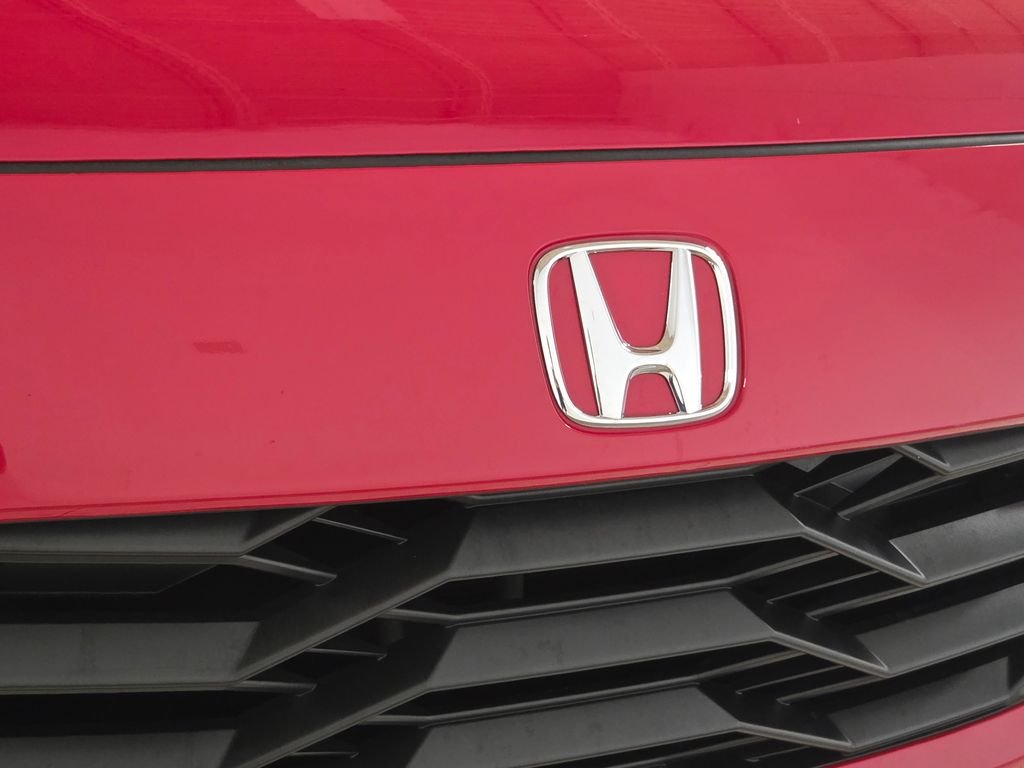 Used 2025  Honda Sport image 12