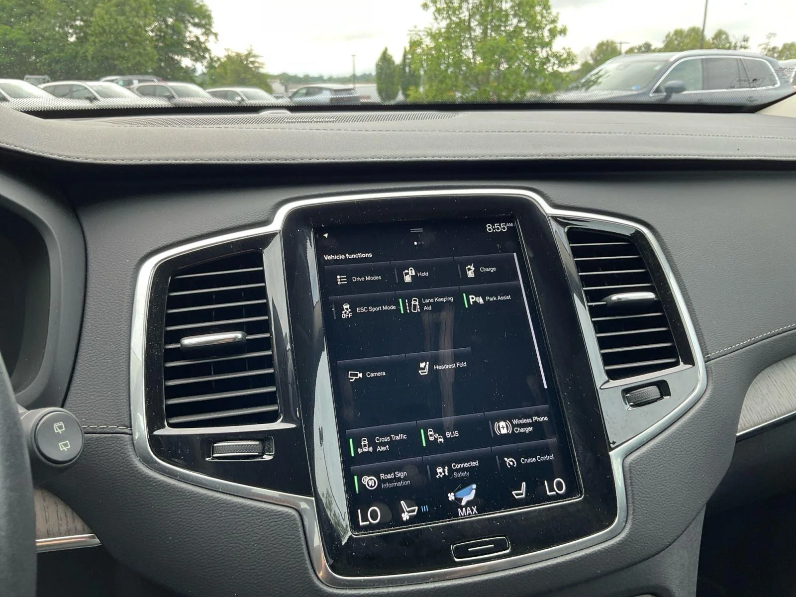 Used 2022 Bright Silver Metallic Volvo Inscription image 21