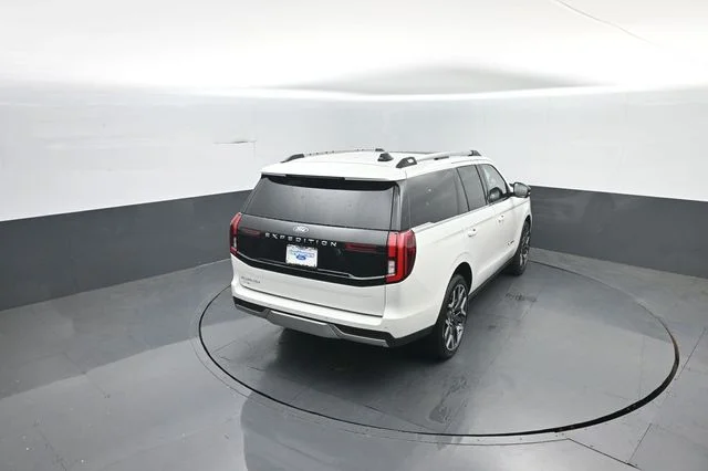 New 2026 Star White Metallic Tri-Coat Ford Platinum® image 31
