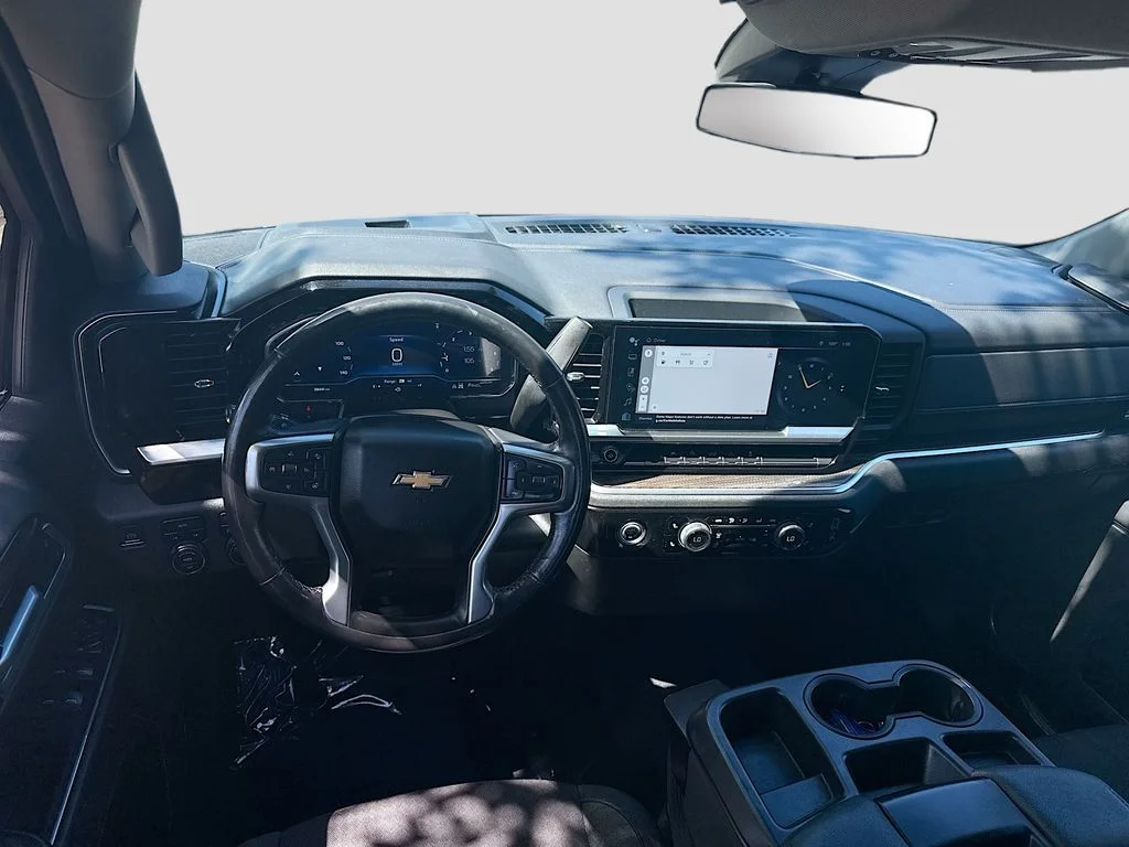 Used 2022 Black Chevrolet LT image 24
