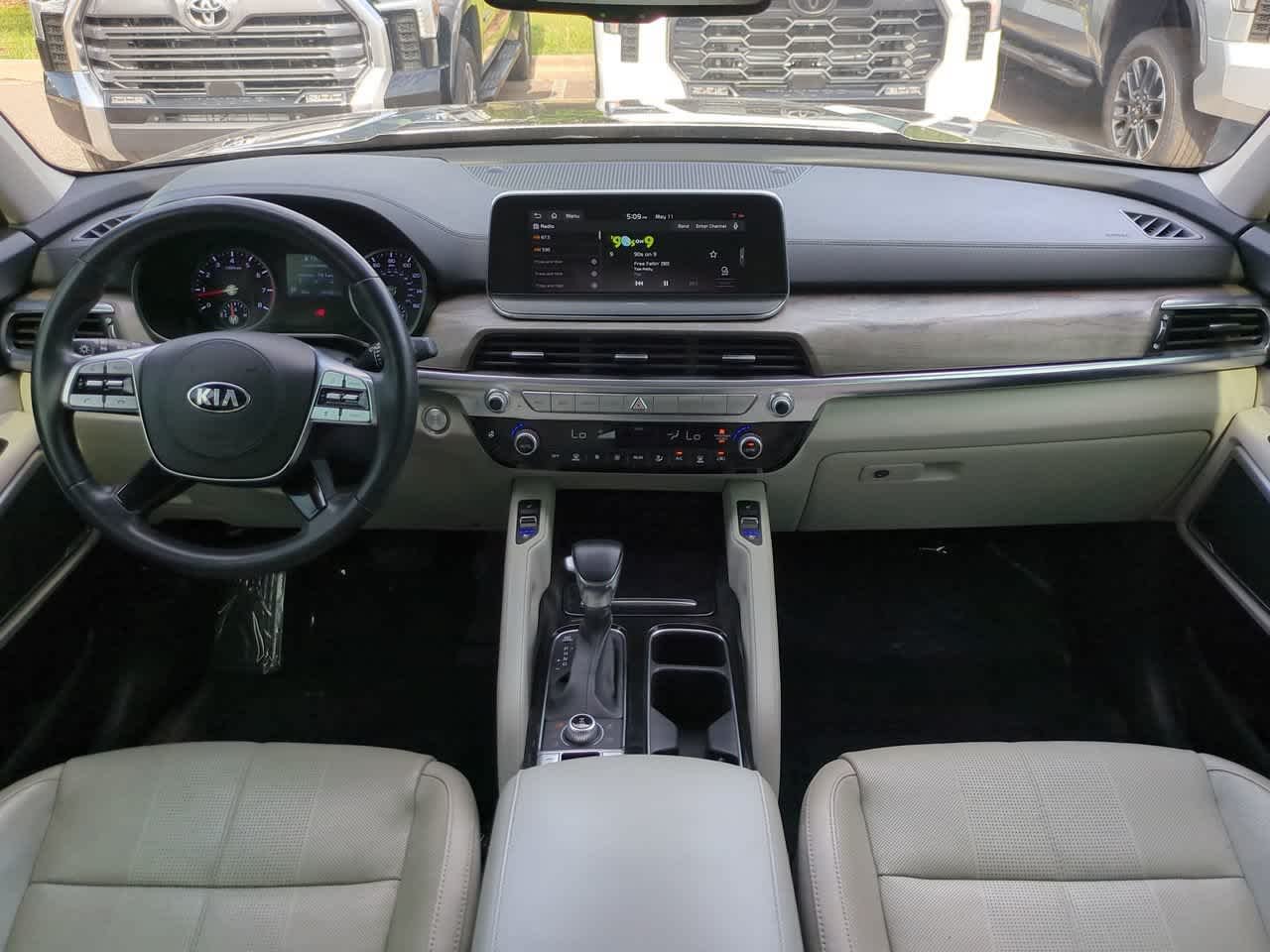 Used 2020 Dark Moss Kia EX image 15