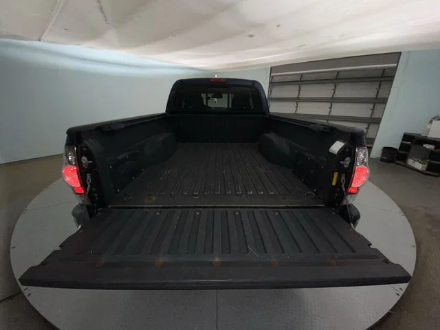 Used 2013 Blue Toyota Base image 22