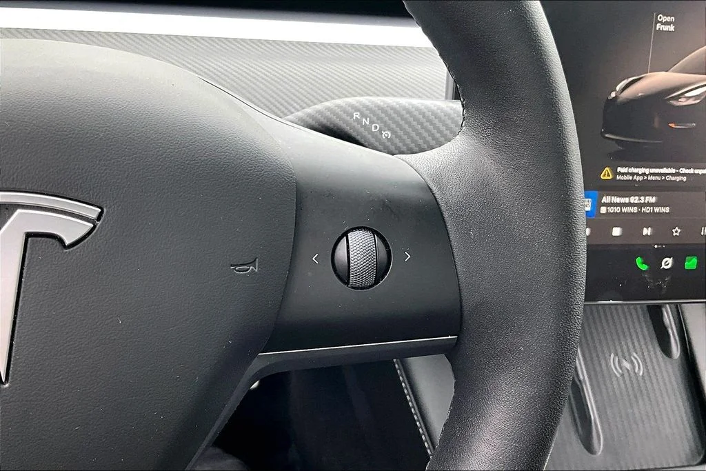 Used 2023  Tesla Performance image 12