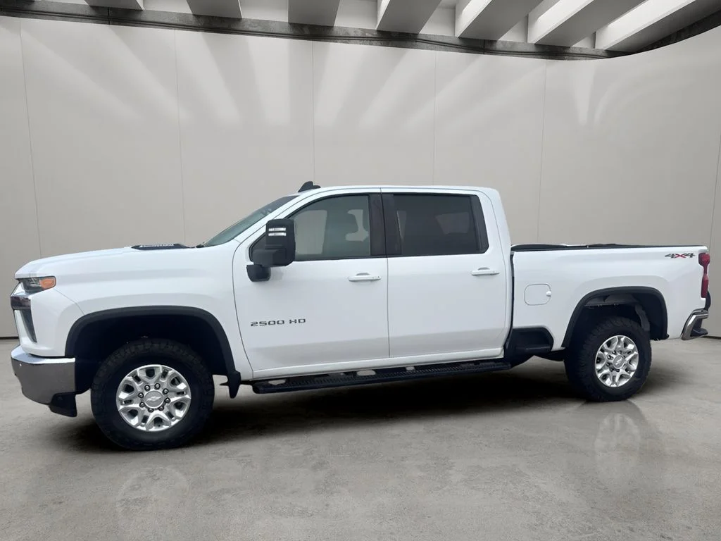 Used 2020 Summit White Chevrolet LT image 2