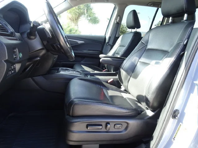 Used 2023 Sonic Gray Pearl Honda RTL-E image 20