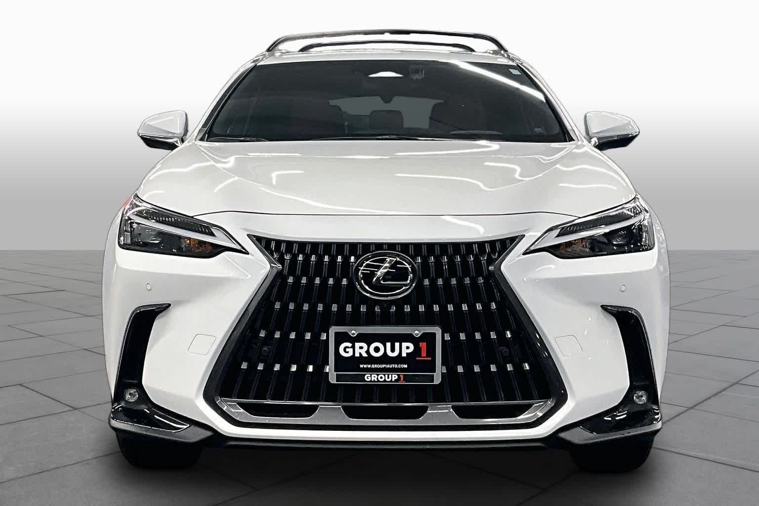 Used 2026 Ultra White Lexus Premium image 3