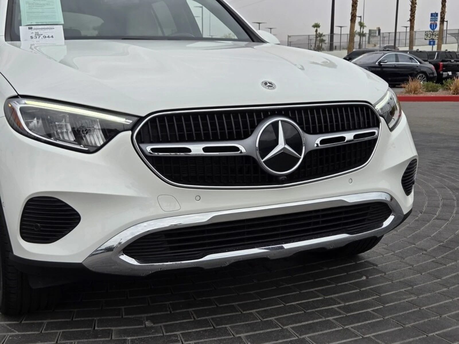 Certified Used 2024 Polar White Mercedes-Benz GLC 300 image 9