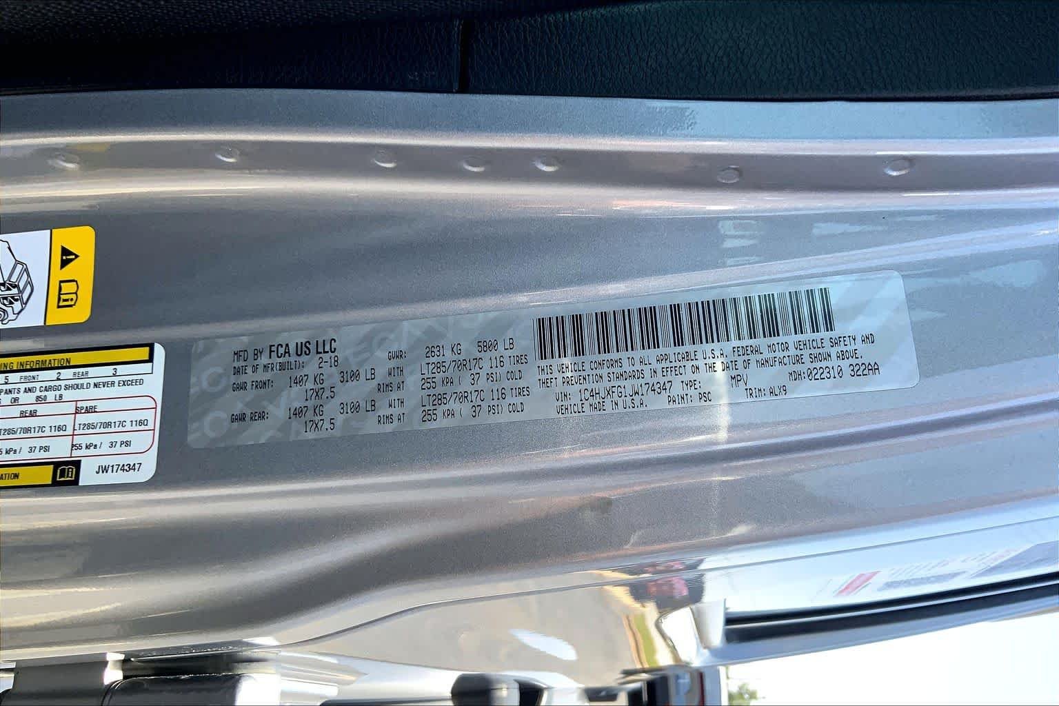 Used 2018 Billet Silver Metallic Clearcoat Jeep Rubicon image 37
