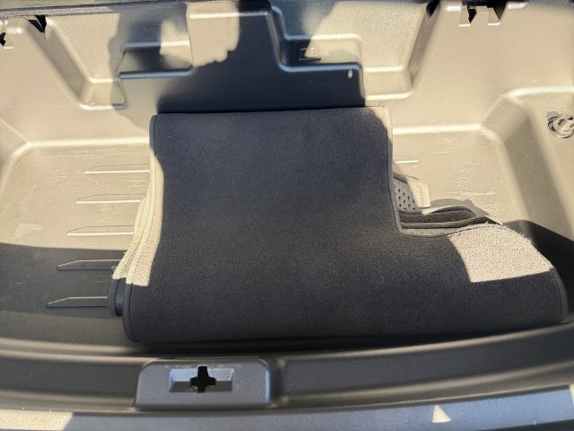 Used 2020 Gray Chevrolet LS image 37