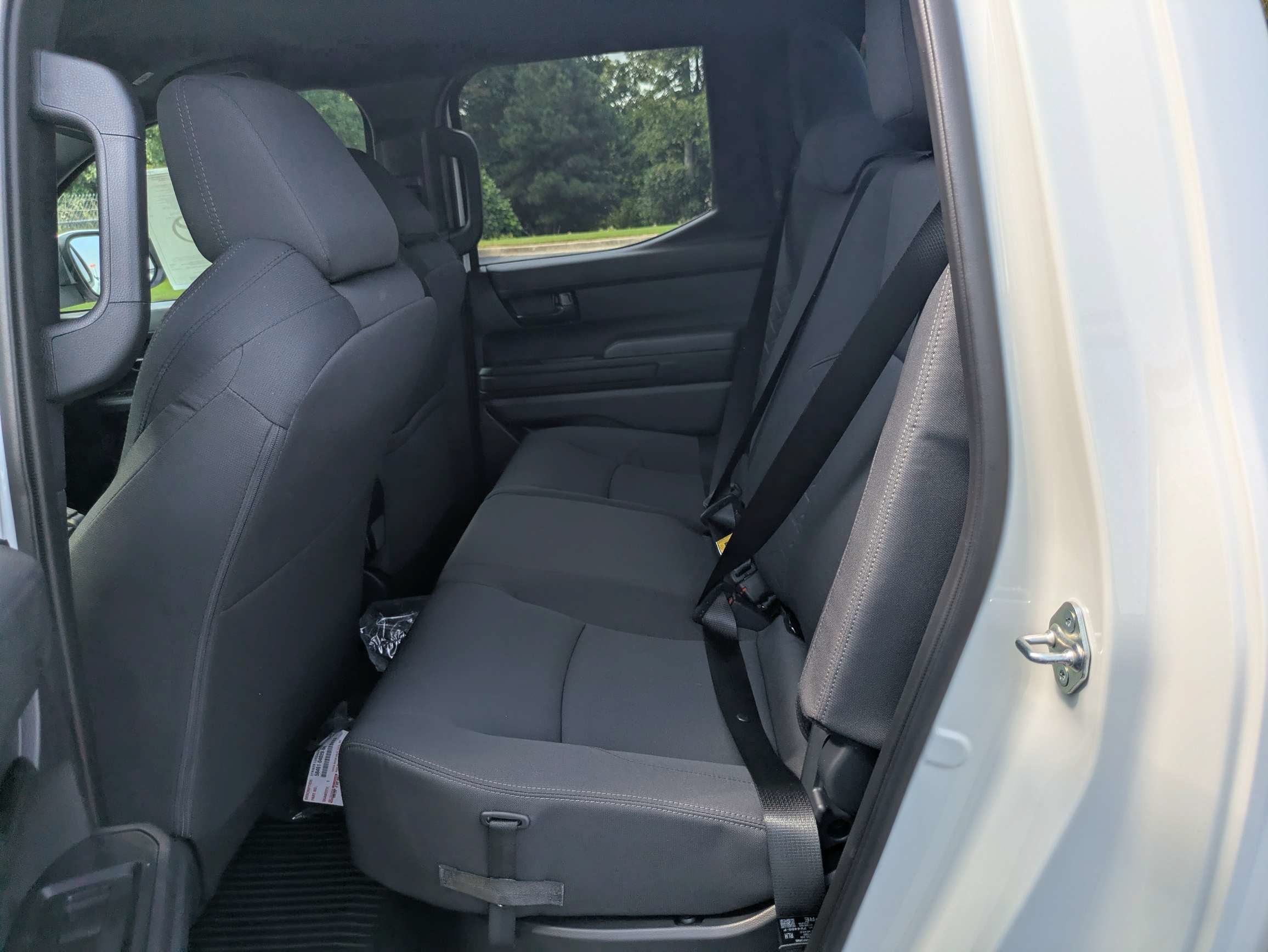 2026 Toyota Tacoma SR5 - Photo 15