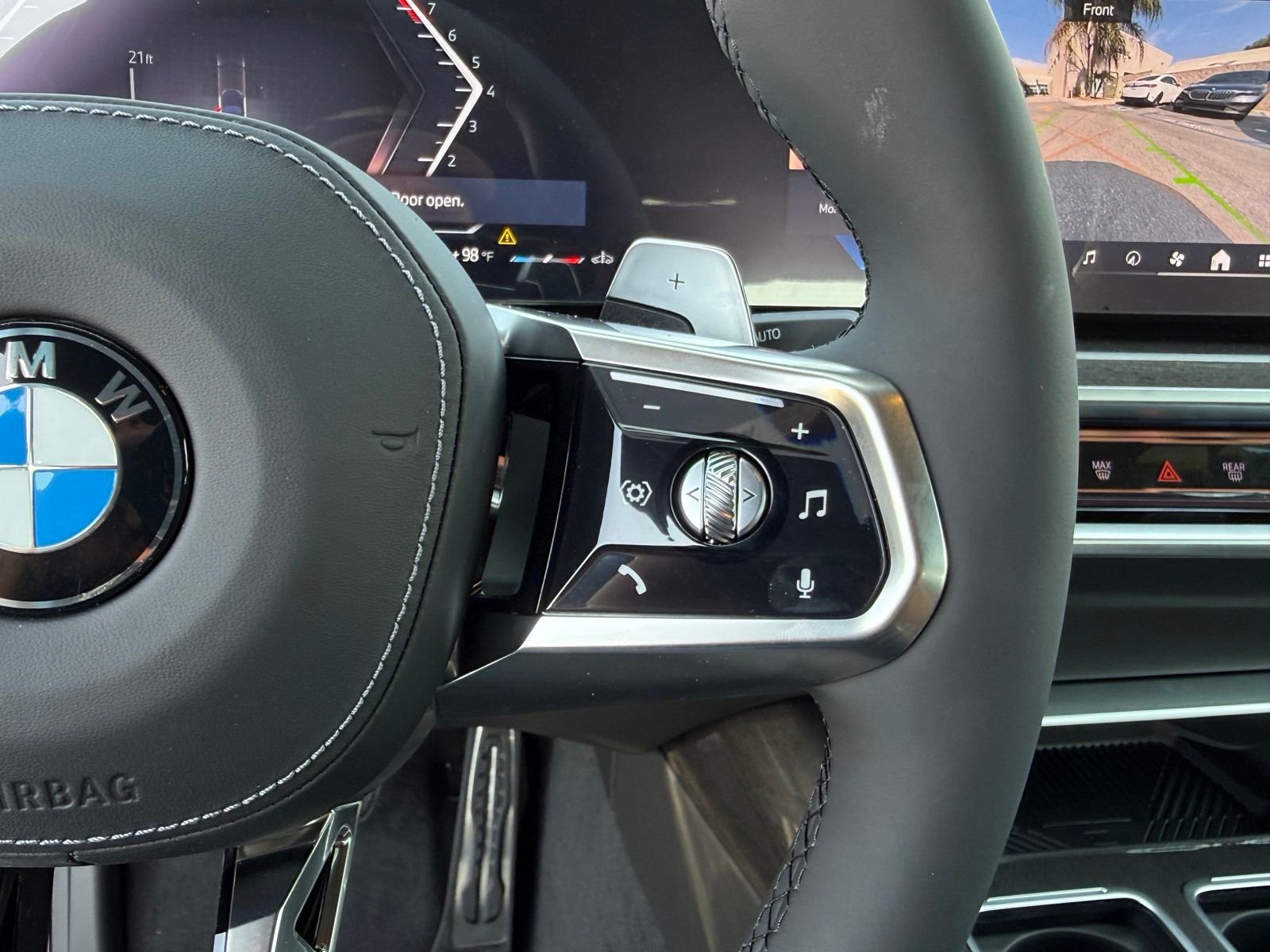 New 2026 Black Sapphire Metallic BMW 740i image 24
