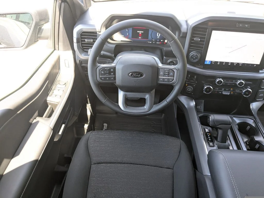 New 2026 Carbonized Gray Metallic Ford XLT image 17