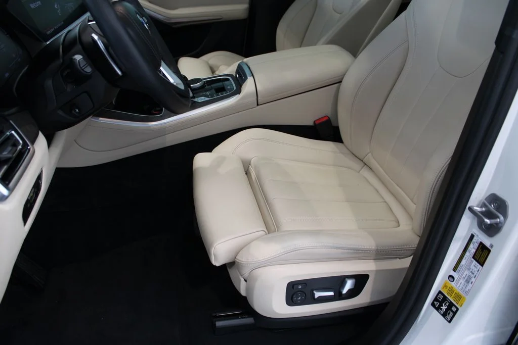 Used 2022 Alpine White BMW xDrive40i image 10