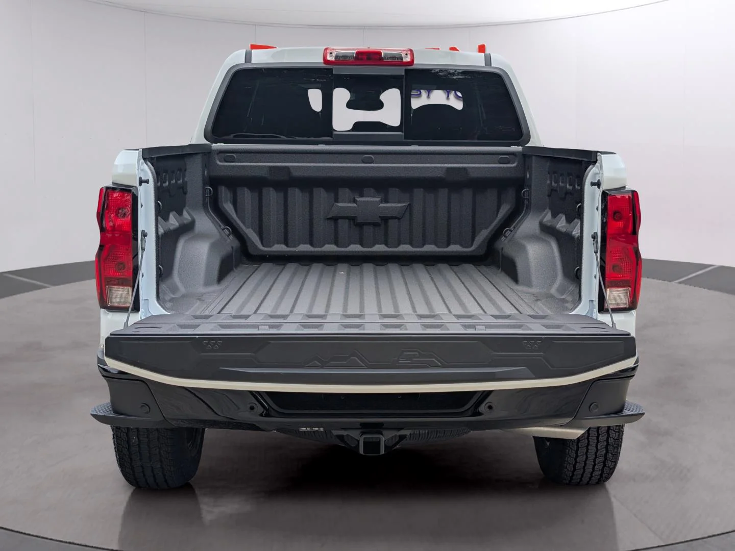 New 2026 Summit White Chevrolet Trail Boss image 10