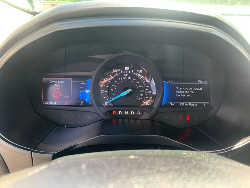 Used 2023 Black Ford SE image 30