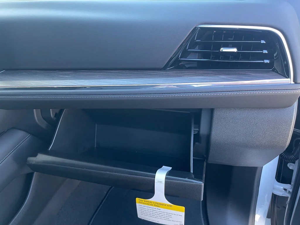 New 2026 Summit White Chevrolet LT image 37
