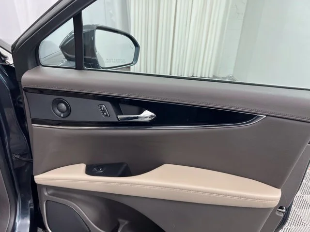 Used 2023 Blue Lincoln Reserve image 18