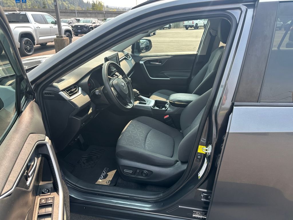 Used 2021 Gray Toyota XLE image 13