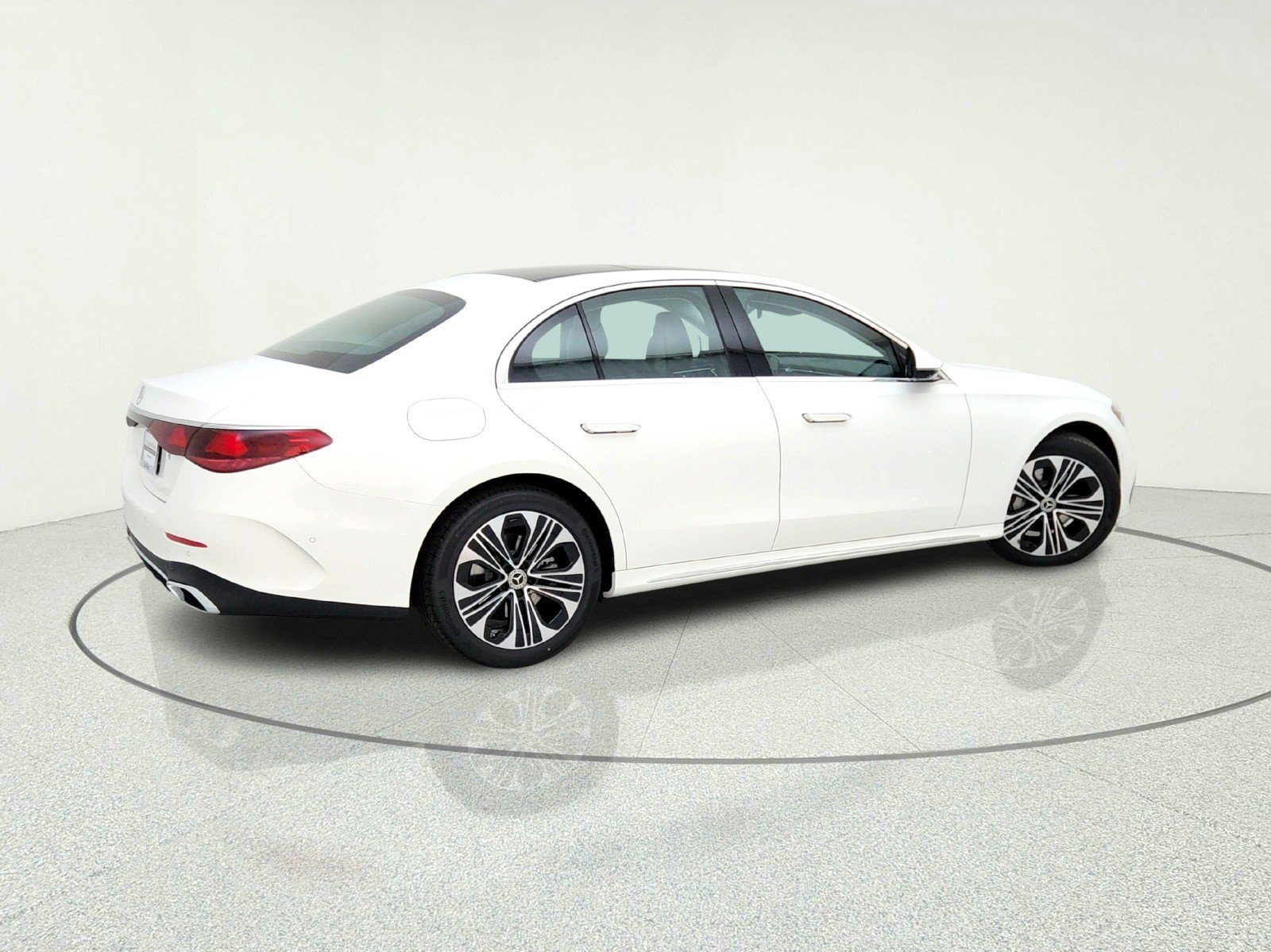 New 2026 Polar White Mercedes-Benz E 350 RWD Sedan image 29