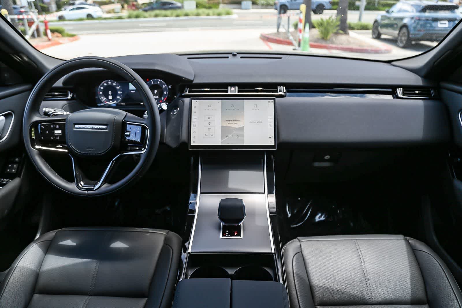 New 2026 Santorini Black Land Rover S image 12