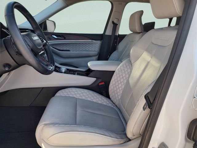 Used 2023 White Jeep Summit image 24