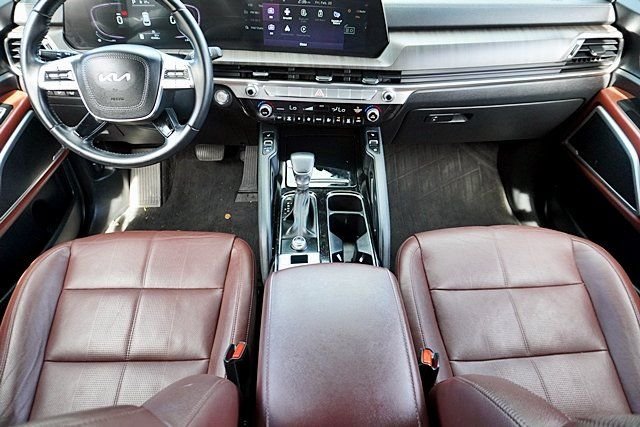 Used 2023 Black Kia EX image 22