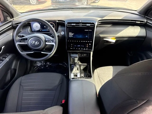 Used 2024 Black Hyundai SEL image 16