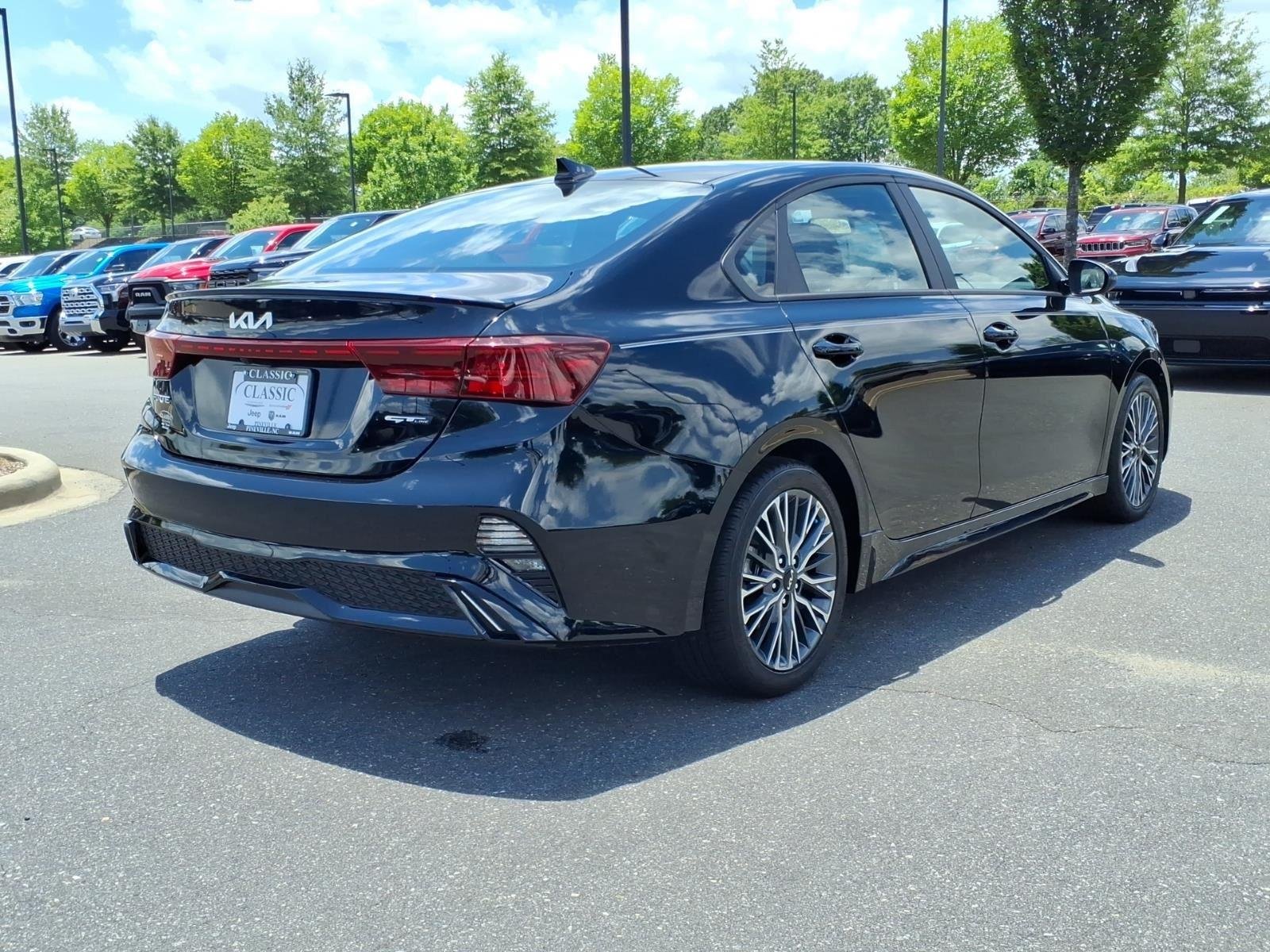 Used 2024 Aurora Black Pearl Kia GT-Line image 2