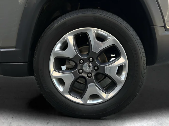 Used 2020 Gray Jeep Limited image 10