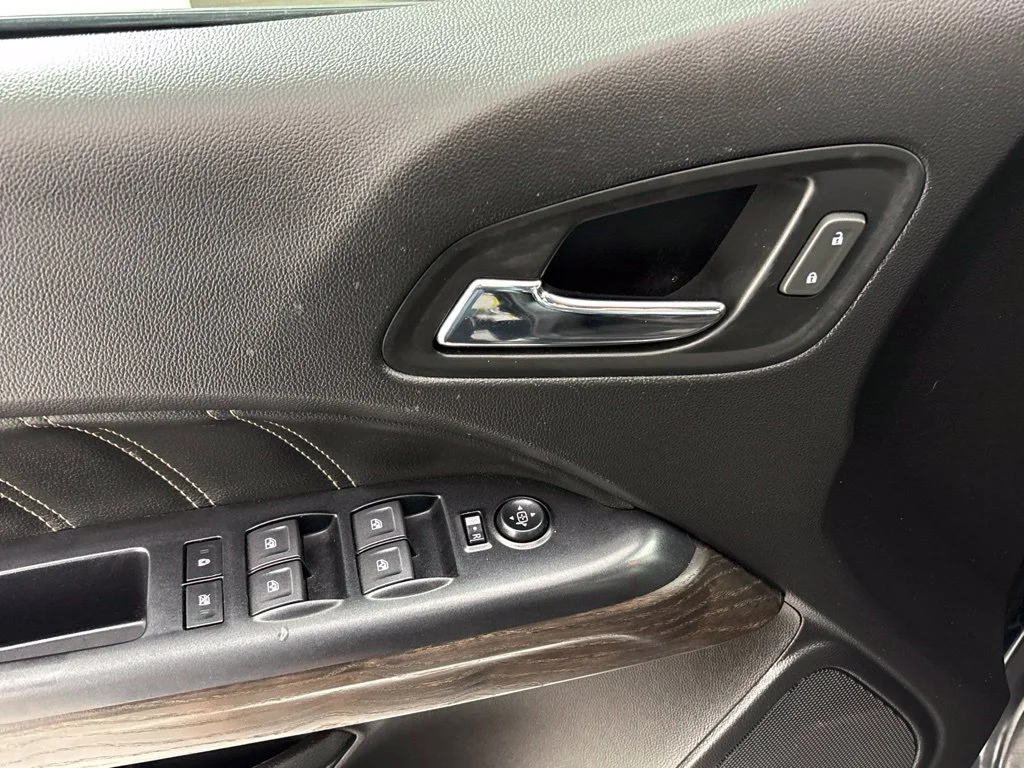 Used 2021 Green GMC Denali image 28