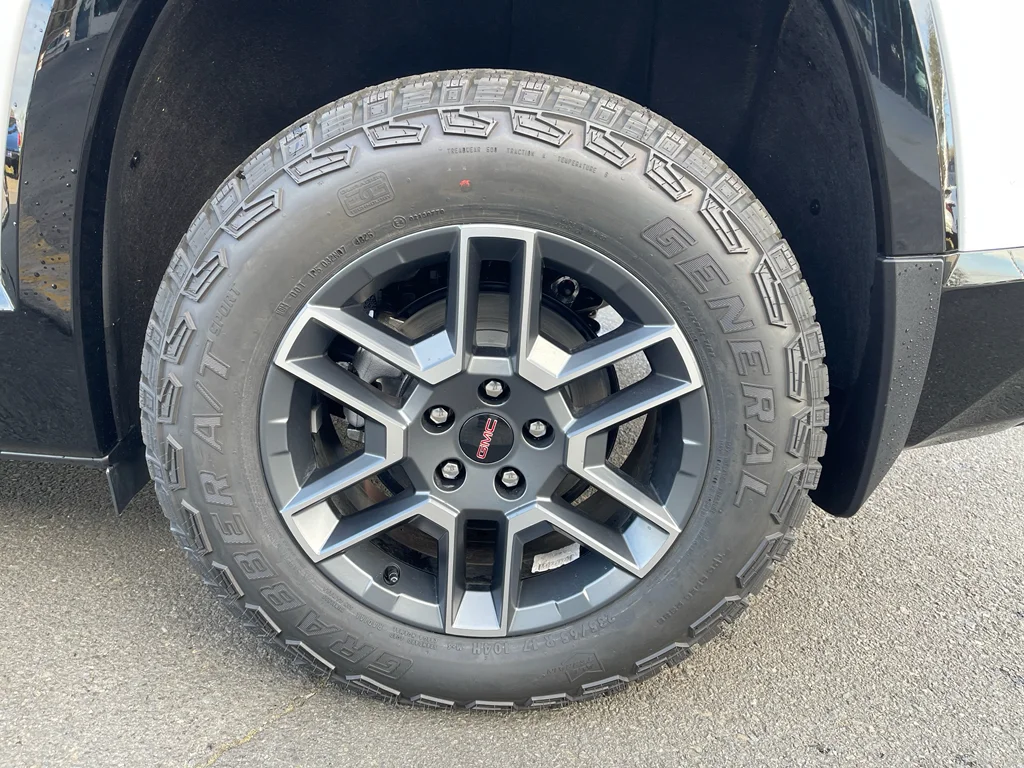 2026 GMC Terrain AT4 - Photo 11