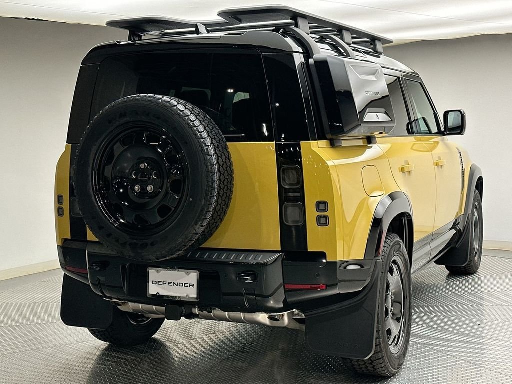 New 2026 Deep Sandglow Yellow Land Rover Trophy Edition Deep Sandglow image 3