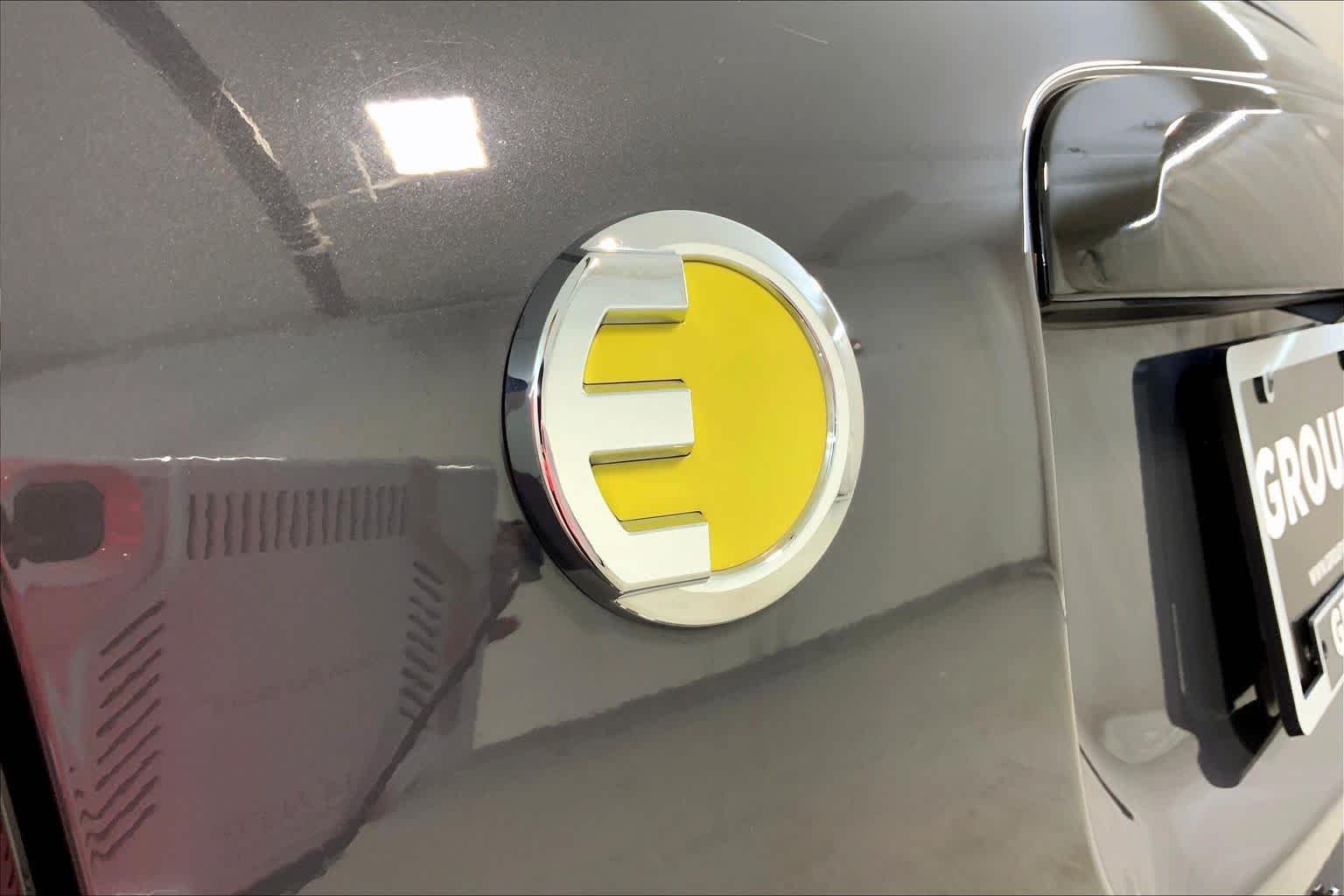 Used 2021 Thunder Grey Metallic MINI Cooper SE image 9
