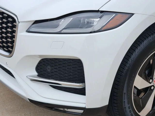 Used 2023 White Jaguar P250 S image 8