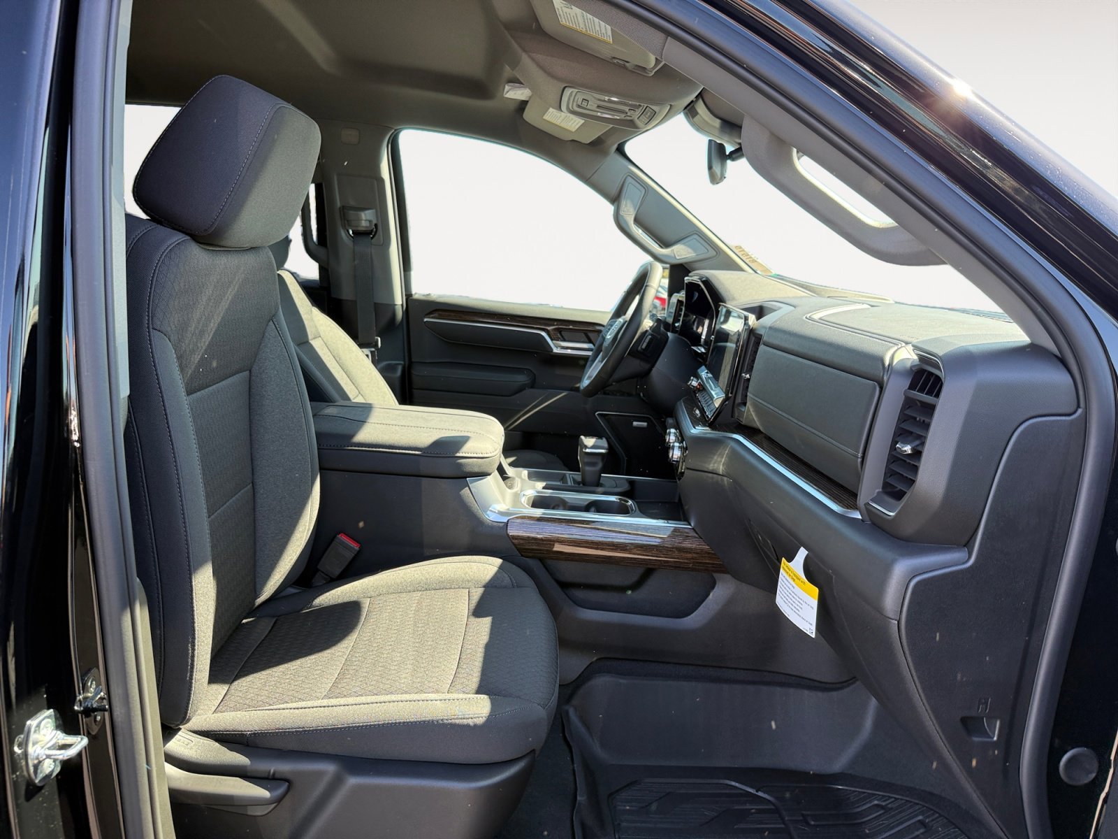 New 2026 Onyx Black GMC Elevation image 19